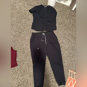 Fabletics Scrubs set women’s size XL